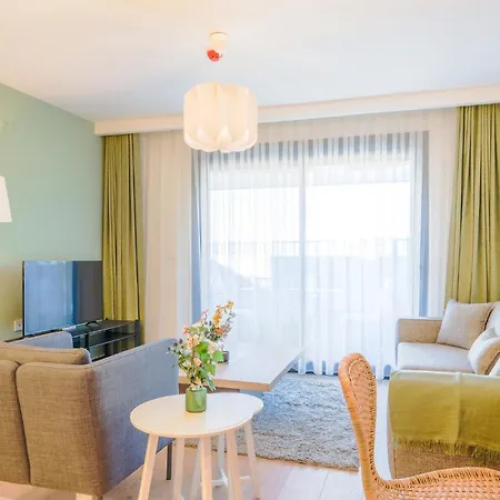 Apartmán Flat With Backyard 5 Min To Marina Çeşme